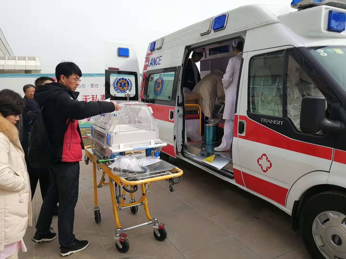 巴楚县救护车转院